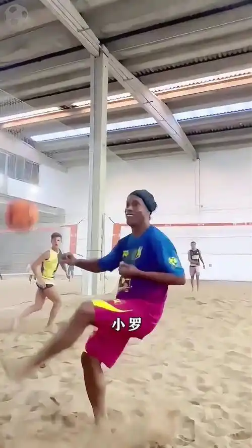 巴黎的中场