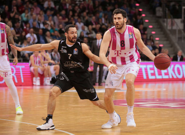 在绿茵场上 在绿茵场上