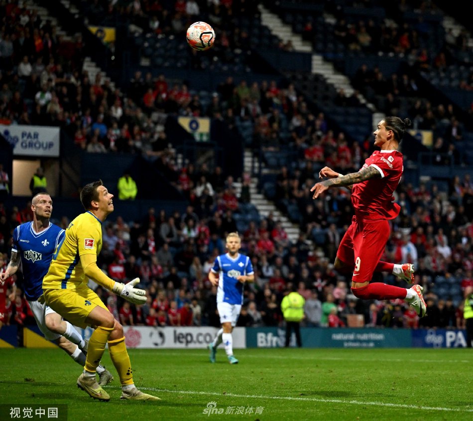 克罗什引德甲双雄竞逐 多特拜仁争抢法兰克福转会操盘手​